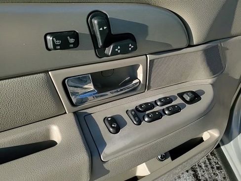 Used 2008 Mercury Grand Marquis LS image 12