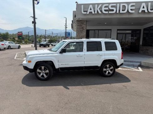 Used 2016 Jeep Patriot High Altitude AWD/4WD image 6