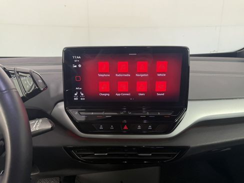 Used 2023 Volkswagen ID.4 Pro AWD/4WD image 19