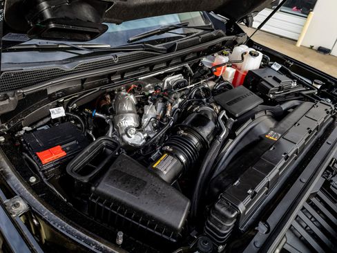 Used 2026 GMC Sierra 3500 Denali Ultimate w/ LPO, Black Badging Package image 41