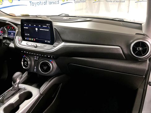 Used 2025 Chevrolet Blazer LT AWD/4WD image 13