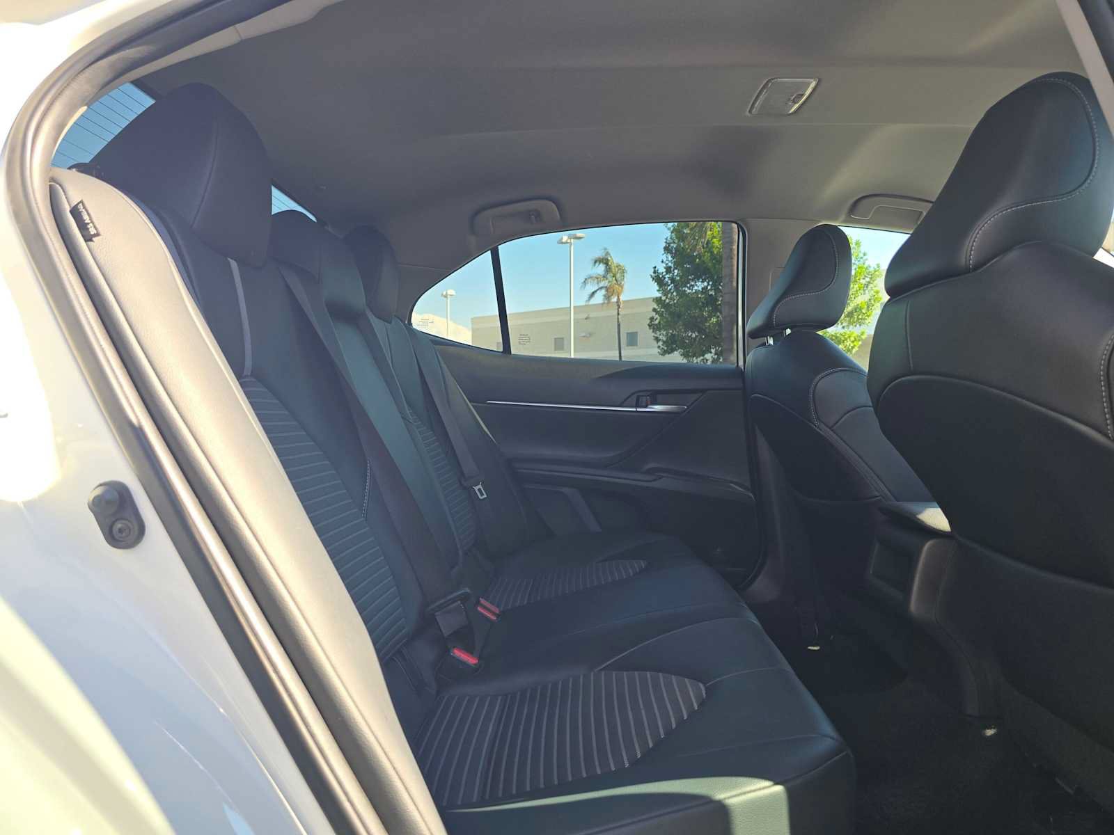 Certified 2022 Toyota Camry SE w/ Carpet Mat Package (TMS) FWD image 12