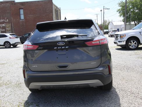 Used 2024 Ford Edge SEL w/ Convenience Package AWD/4WD image 7