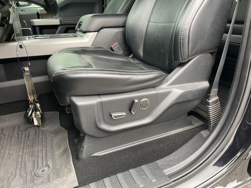 Used 2019 Ford F250 Lariat w/ Lariat Value Package image 14