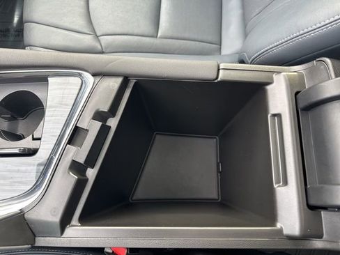 Used 2023 Buick Enclave Essence w/ Experience Buick Package image 30