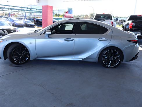 Used 2022 Lexus IS 350 F Sport image 10