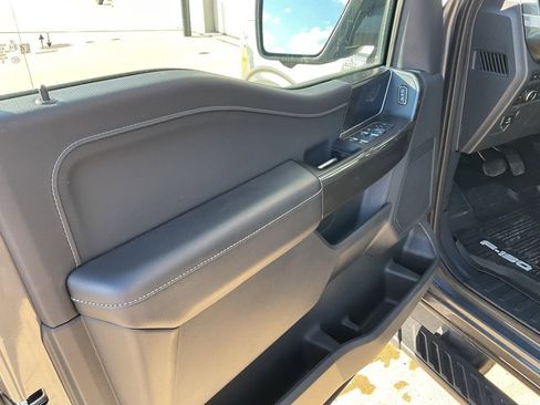 Used 2022 Ford F150 XLT w/ Equipment Group 302A High image 8