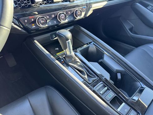 Used 2023 Honda Accord Touring image 18