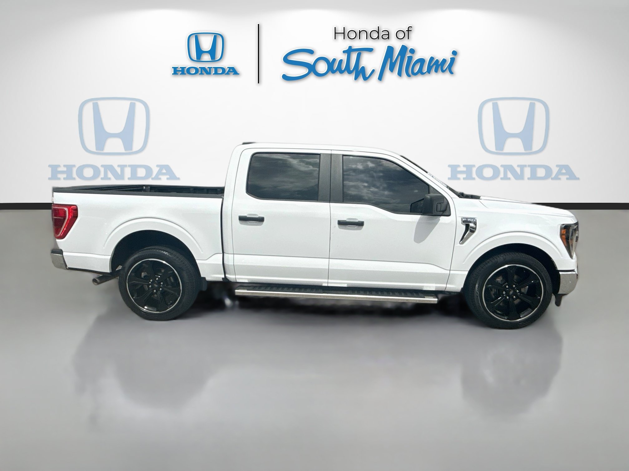 Used 2023 Ford F150 XLT RWD image 8