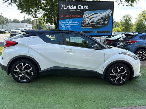 Used 2020 Toyota C-HR XLE FWD image 7