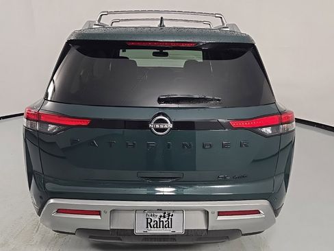 Used 2022 Nissan Pathfinder SL w/ SL Black Package image 6