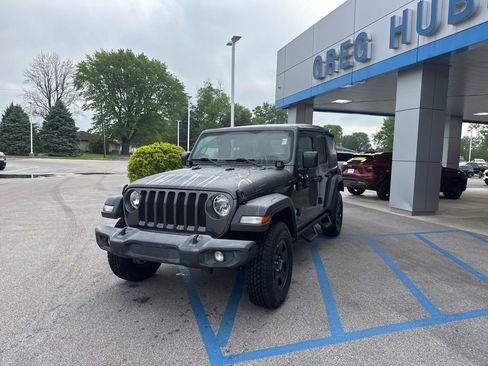 Used 2019 Jeep Wrangler Unlimited Sport AWD/4WD image 5