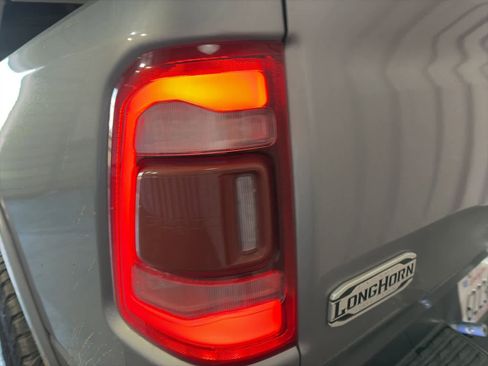 Used 2019 RAM 1500 Limited image 15