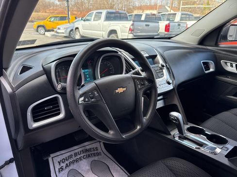 Used 2013 Chevrolet Equinox LS image 27