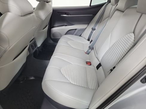 Used 2023 Toyota Camry SE w/ Audio Upgrade Package FWD image 12