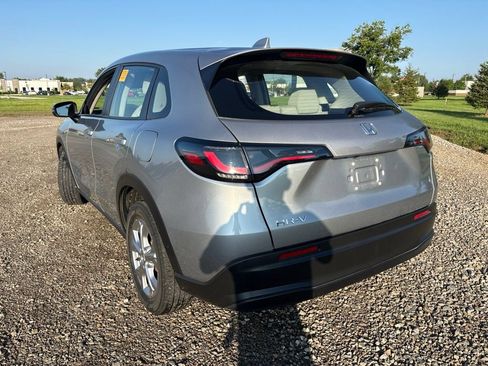Used 2024 Honda HR-V LX image 8