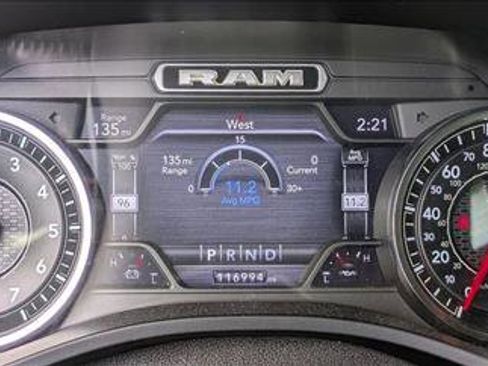 Used 2019 RAM 1500 Big Horn AWD/4WD image 10