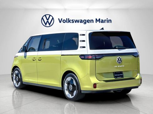 New 2025 Volkswagen ID. Buzz Pro S Plus image 3
