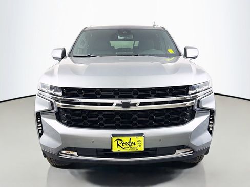 Used 2023 Chevrolet Suburban LS AWD/4WD image 2