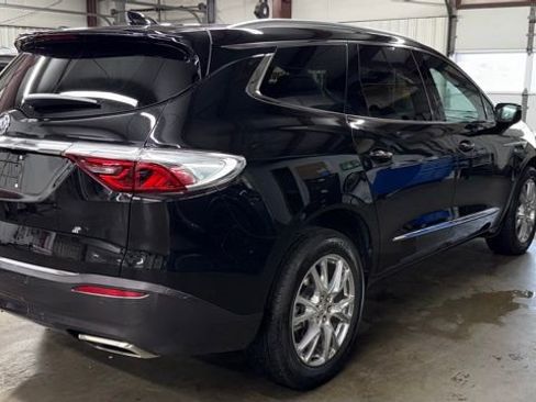 Used 2023 Buick Enclave Premium w/ Experience Buick Package image 5