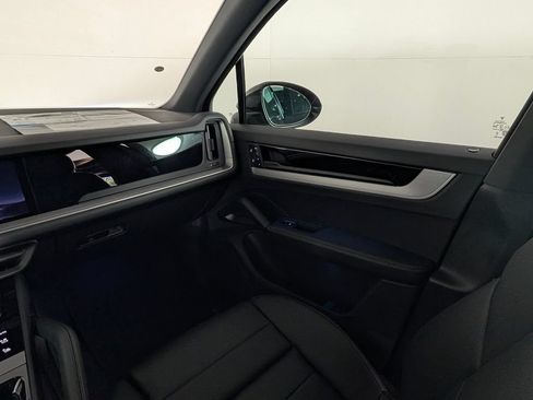 New 2026 Porsche Cayenne AWD/4WD image 23