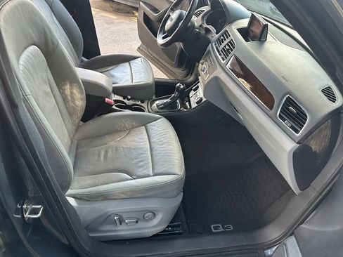 Used 2017 Audi Q3 2.0T Premium Plus w/ Premium Plus Package FWD image 10