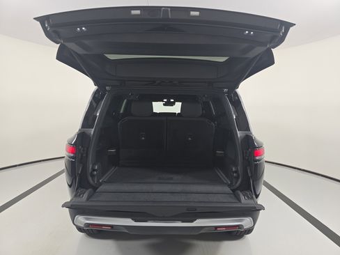 Used 2023 Rivian R1S Adventure image 15