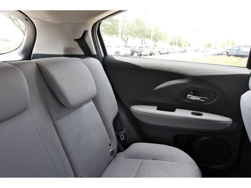 Used 2022 Honda HR-V LX image 12