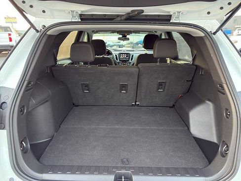 Used 2021 Chevrolet Equinox LS w/ LS Convenience Package FWD image 11
