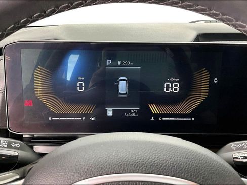 Used 2025 Kia Carnival LXS image 20