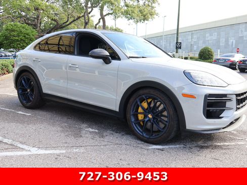 Used 2024 Porsche Cayenne Turbo GT AWD/4WD image 11