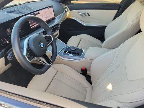 Used 2025 BMW 330i xDrive 330i xDrive image 3