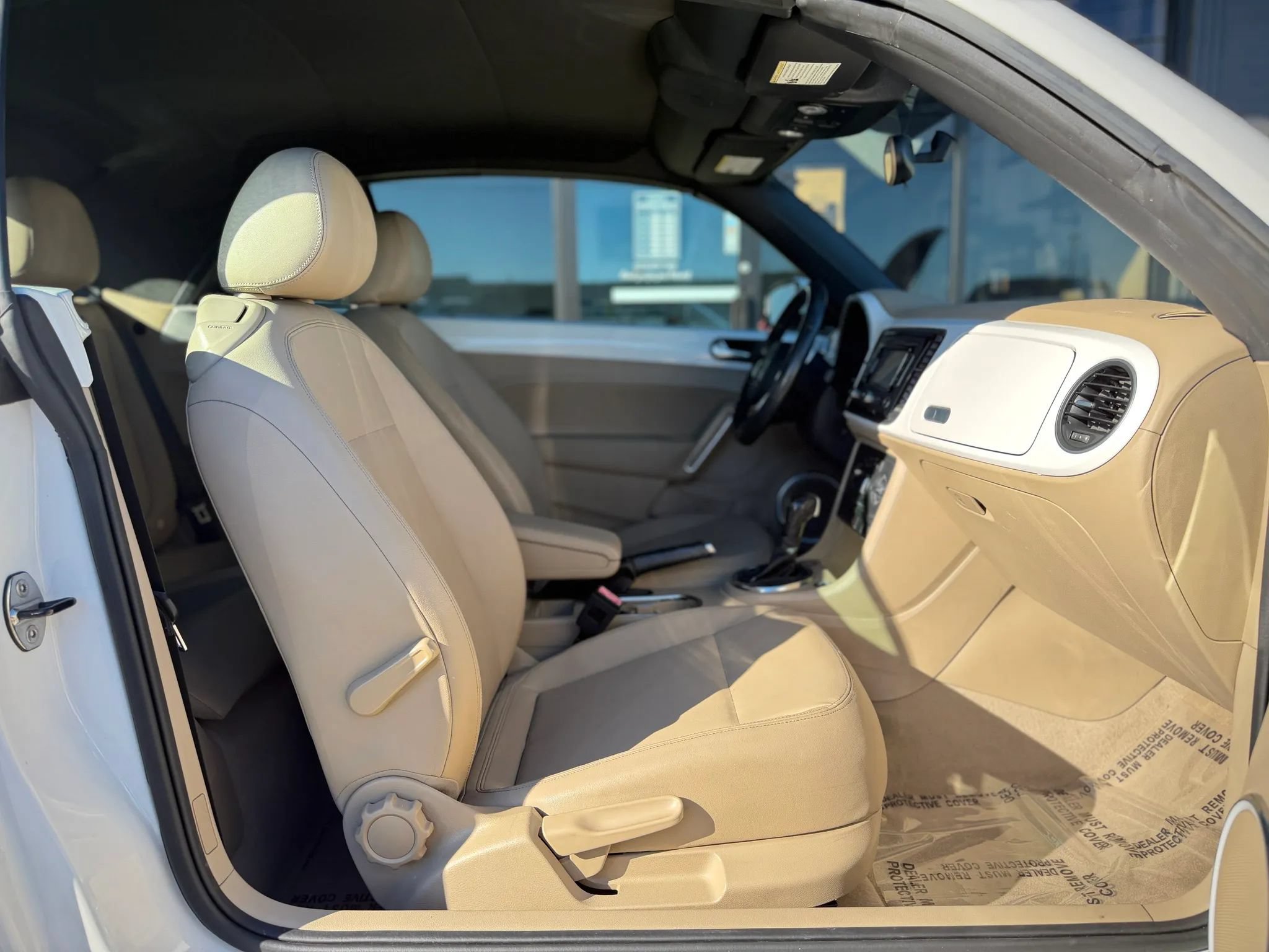 Used 2013 Volkswagen Beetle 2.5 FWD image 12