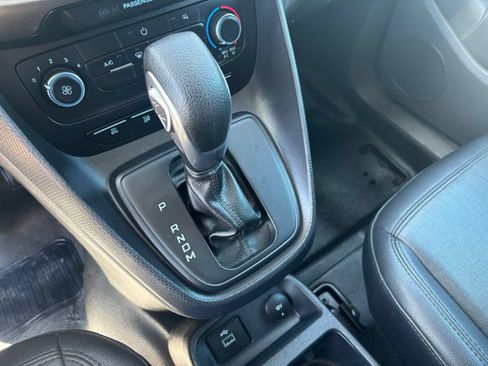 Used 2021 Ford Transit Connect XL FWD image 18