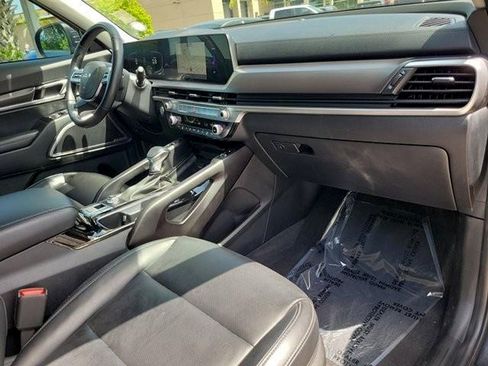 Used 2024 Kia Telluride S w/ S Sunroof Package FWD image 12