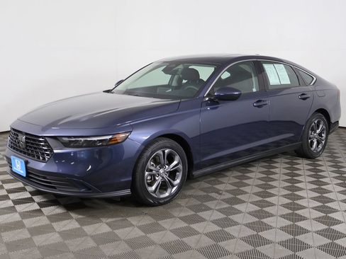 Used 2023 Honda Accord EX image 7