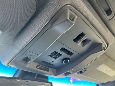 Used 2019 GMC Yukon Denali w/ Denali Ultimate Package image 20