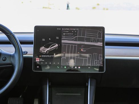 Used 2019 Tesla Model 3 Long Range image 14