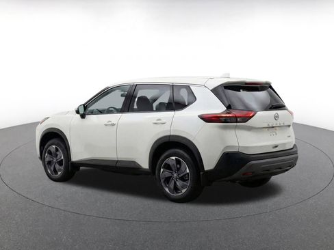 Used 2025 Nissan Rogue SV FWD image 7