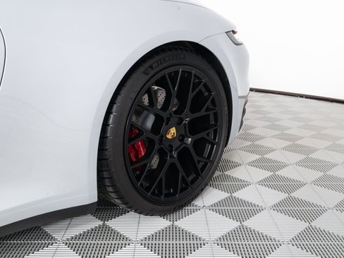 Used 2024 Porsche 911 Carrera 4S image 10