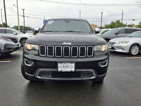 Used 2019 Jeep Grand Cherokee Limited image 2