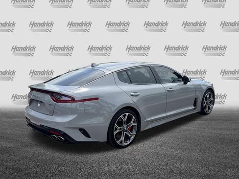 Used 2020 Kia Stinger GT1 RWD image 10