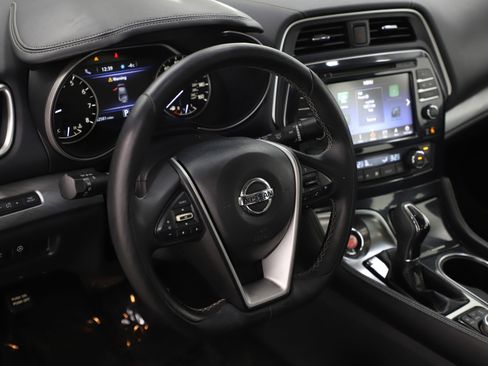 Used 2017 Nissan Maxima 3.5 SL image 19