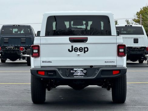 New 2026 Jeep Gladiator Sport AWD/4WD image 6