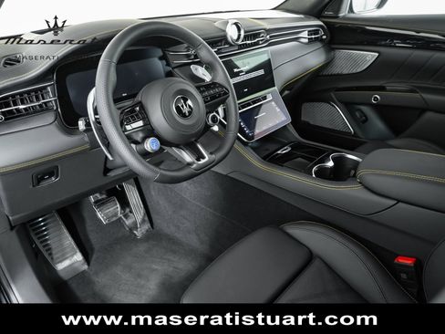 New 2025 Maserati Grecale Modena AWD/4WD image 22