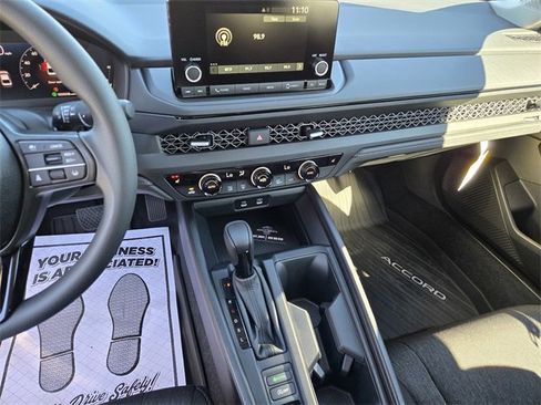 New 2025 Honda Accord SE image 19