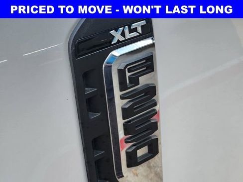 Used 2025 Ford F250 XLT w/ FX4 Off-Road Package image 8