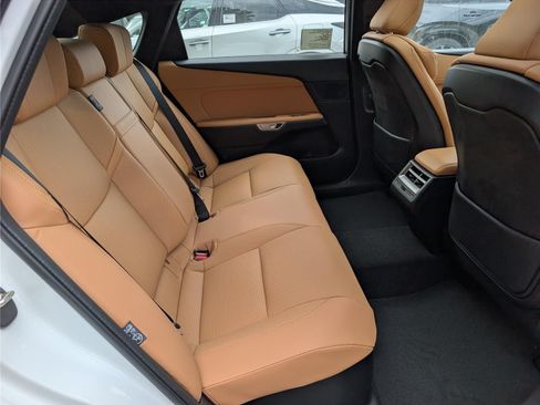 New 2026 Lexus ES 500e AWD/4WD image 8