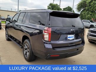 Used 2023 Chevrolet Suburban Z71 w/ Luxury Package AWD/4WD video 3