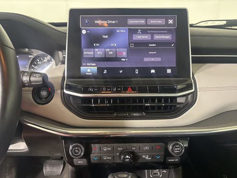 Used 2022 Jeep Compass Limited AWD/4WD image 17